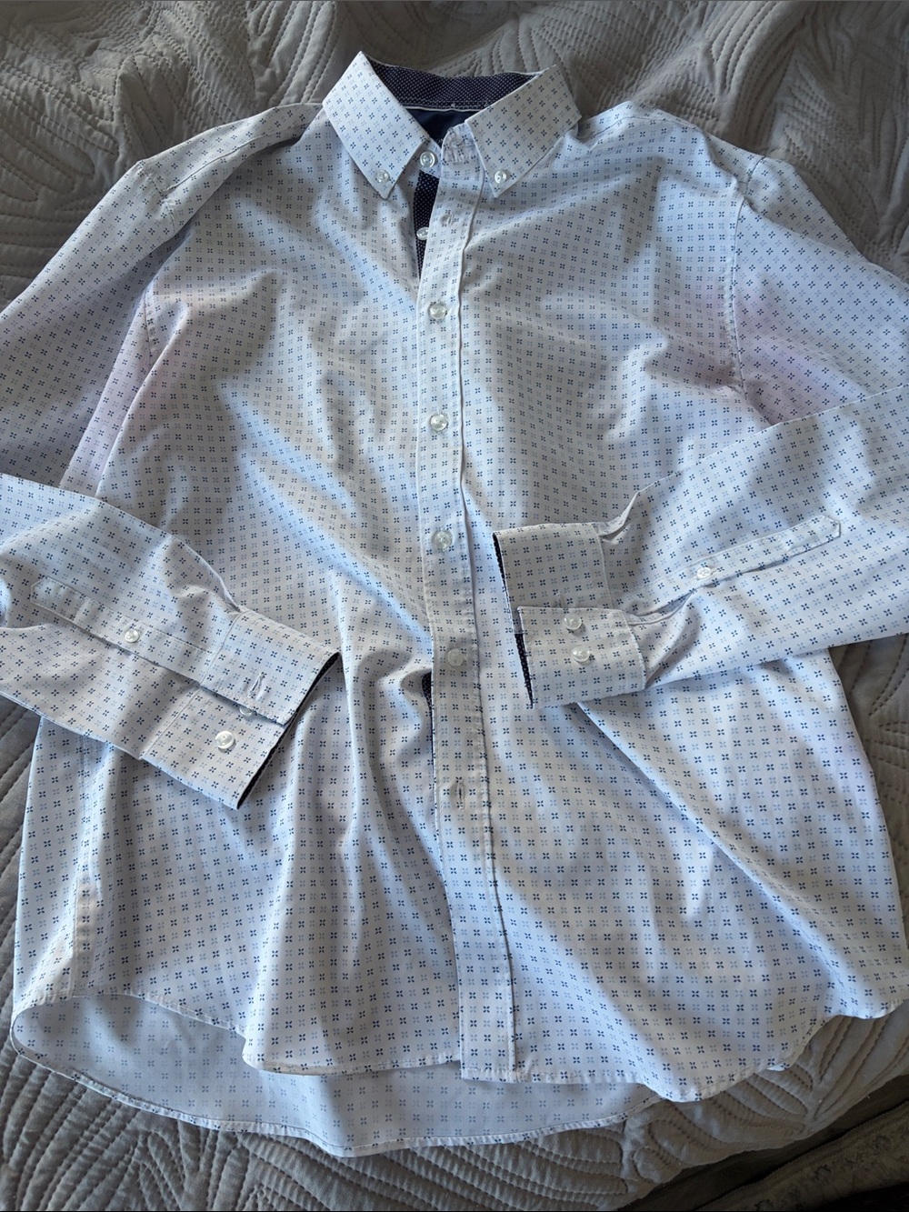 Men's Classic Light Blue Patterned Button-Down Shirt